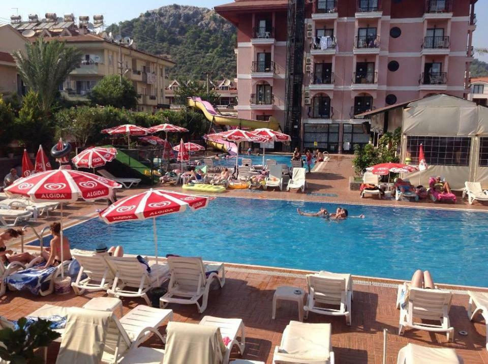 Club Chicago Hotel Marmaris Buitenkant foto
