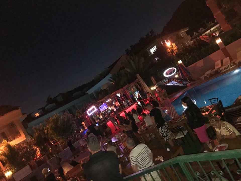 Club Chicago Hotel Marmaris Buitenkant foto